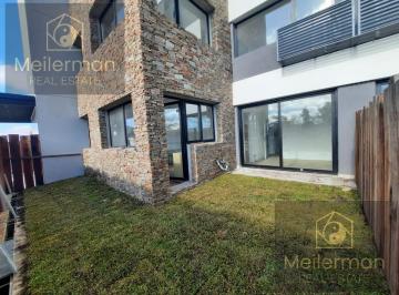 Jardin trasero · Venta Departamento 3 Ambientes con Dependencia y Jardin en Vilago Puerto Escondido - Nordelta