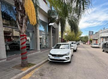 Local comercial · 60m² · 2 Ambientes · Local en Venta en La Falda Centro