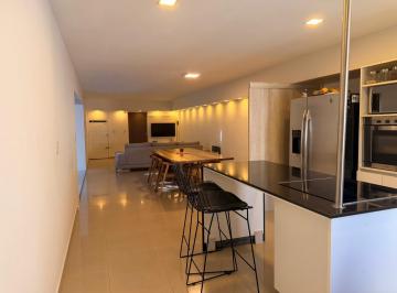 Casa · 140m² · 5 Ambientes · 2 Cocheras · Casa de 2 Dorm. con Jardín y Pileta en Zona Sur – Rosario