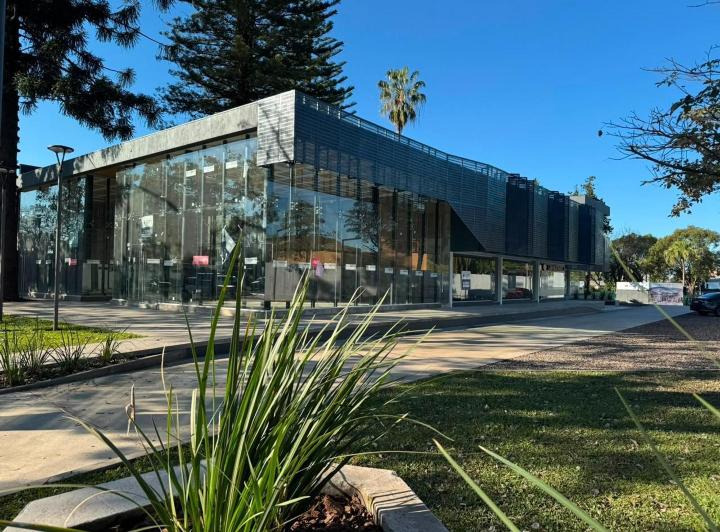 Local comercial · 30m² · 1 Ambiente · 6 Cocheras