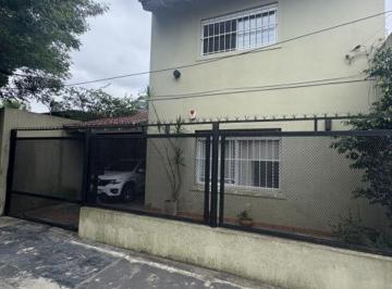 Casa de 5 ambientes, Lanús · Casa en Dos Plantas