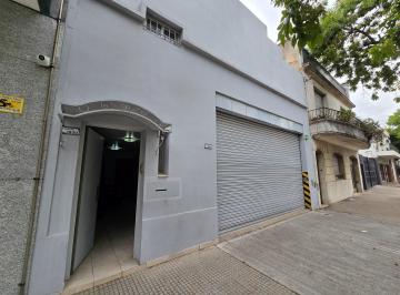 Bodega-Galpón · 240m² · Galpon en Excelente Estado - Mataderos