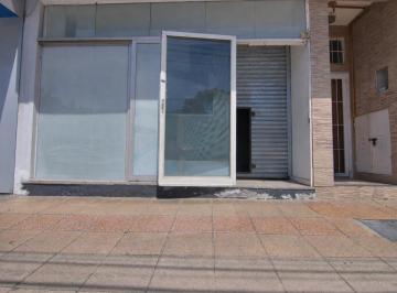 Local comercial · 165m² · 5 Ambientes · Local Amplio Sobre Juan B Justo Cerca del Mar