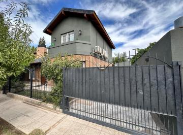 Casa · 175m² · 5 Ambientes · Venta | Casa 3 Hab en B° 11 de Octubre | Centenario