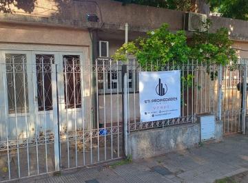 Casa de 6 ambientes, Granadero Baigorria · Oportunidad! Casa en Proceso de Refacción Integral - Permuta Parcial