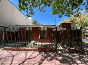 Casa de 6 ambientes, San Rafael · Casa 4 Habitaciones en Venta a Minutos del Centro de San Rafael Mza.