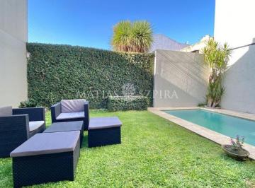 Casa · 173m² · 5 Ambientes · 2 Cocheras · Venta Chalet 5 Ambientes Castelar Norte