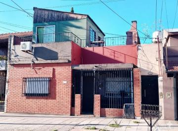 Casa · 120m² · 3 Ambientes · Caseros - Oportunidad Casa