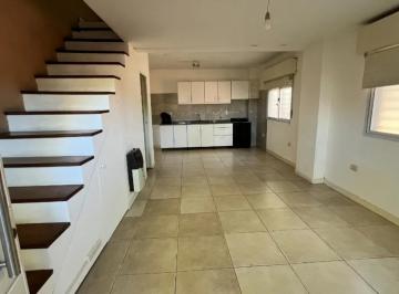 Casa · 67m² · 3 Ambientes · 1 Cochera · Duplex Apto Credito 3 Amb, Cochera, Terraza en V. Ballester