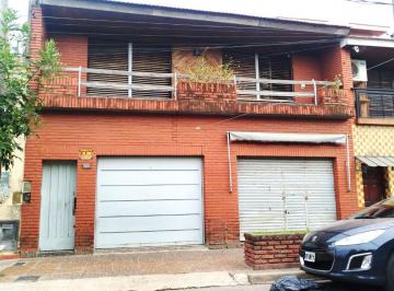 Casa de 9 ambientes, Lanús · Casa en Venta, Remedios de Escalada, Lanús Se Aceptan Permutas, Escuchan Ofertas