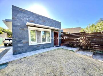 Foto1 · Casa Moderna 2 Dorm.. Pinares