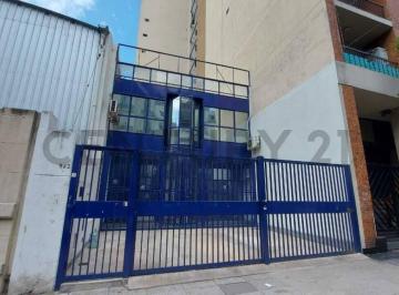 Local comercial · 350m² · 3 Ambientes · 2 Cocheras · Local Comercial / Oficina / Depósito en Alquiler
