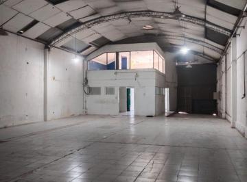 Bodega-Galpón de 5 ambientes, Las Tortugas · Vende Galpon con Oficinas - en Calle Leandro N. Alem - Godoy Cruz - Mendoza.