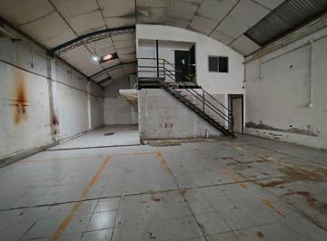 Bodega-Galpón de 5 ambientes, Las Tortugas · Vende Galpon con Oficinas - en Calle Leandro N. Alem - Godoy Cruz - Mendoza.