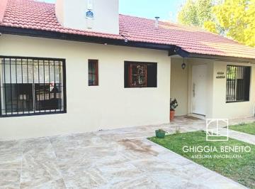 Casa de 5 ambientes, Neuquén · Hermosa Casa con Jardín, Patio y Quincho Garaje Bº Cumelen