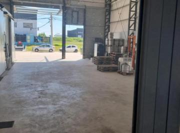 Bodega-Galpón · 360m² · Galpón 360 m² Cámaras Refrigeración Parque Industrial Ebapi
