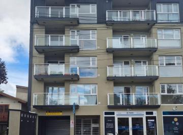 Departamento · 54m² · 2 Ambientes · Venta Departamento 1° Piso con Cochera Albarracín Al 700