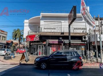 Casa · 276m² · 4 Ambientes · 1 Cochera · Venta de Casa y Local en Castelar