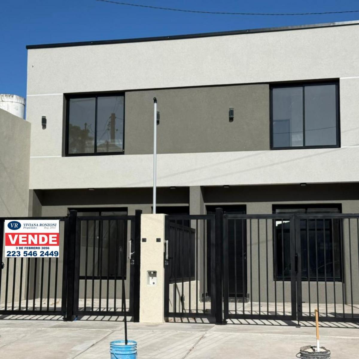 Duplex 3 amb, 90m² a estrenar con patio y cochera — Parque Luro