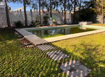 Casa · 149m² · 4 Ambientes · 2 Cocheras · Casa en Venta de 2 Dorm. en Roldán, Tierra de Sueños 3