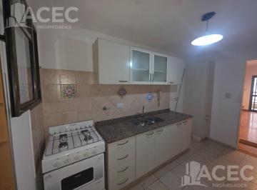 Cocina semi integrada · Alquiler - Departamento - Pichincha