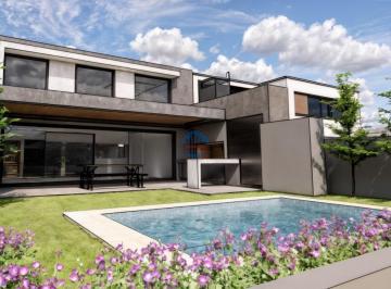 Casa · 210m² · 4 Ambientes · Casa en Pozo Financiada en Colinas de Manantiales
