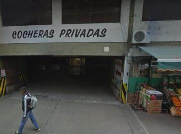 Garage · 10m² · 1 Cochera · Cochera Amplia en Pb. Seguridad 24 Hs