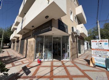 Local comercial · 22m² · 1 Ambiente · Dorrego/local Esquina /baño