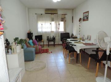 Departamento de 3 ambientes, Avellaneda · Wilde, Dpto. 3 Ambientes, 60 m² Luminoso, Permuta X 2 Amb. C/balcon Wilde Centro