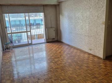 Departamento · 62m² · 3 Ambientes · Departamento de 3 Ambinetes con Cochera Fija Al Frernte