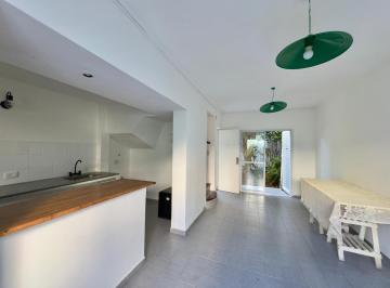 PH · 50m² · 3 Ambientes · PH en Venta de 2 Dorm. - La Plata