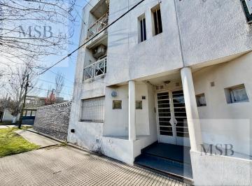 PH · 50m² · 3 Ambientes · PH en Venta de 2 Dorm. - La Plata