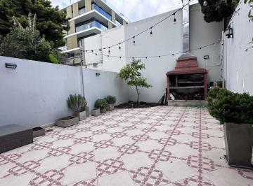 Casa · 333m² · 6 Ambientes · 4 Cocheras · Imponente Casa en Triplex Villa Devoto en Alquiler - 5 Dorm. - La Mejor Ubicación y Seguridad