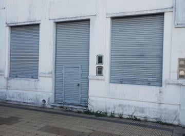 PH de 3 ambientes, Lomas de Zamora · PH en Venta C/ Local en Banfield