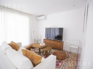 Casa · 128m² · 5 Ambientes · 2 Cocheras · Townhouse en Alquiler Anual en La Calesa, Pilara