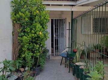 PH · 77m² · 3 Ambientes · 1 Cochera · PH en Lomas de Zamora Oeste