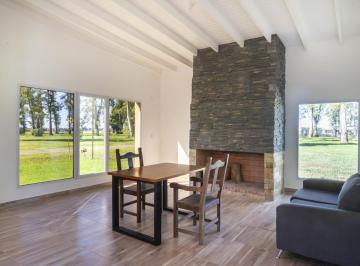Casa · 186m² · 3 Ambientes · 3 Cocheras · Oportunidad Venta Casa a Estrenar en Oportunidad, 4 Ambientes en Barrio "Los Tres Pinos"