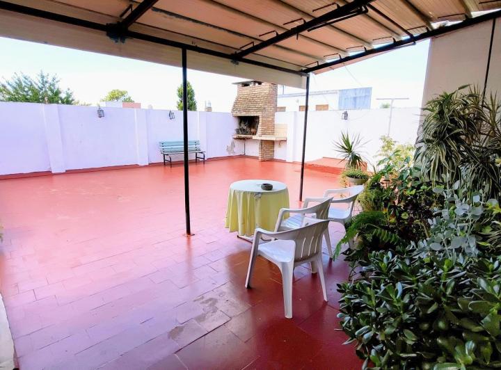 Casa · 80m² · 6 Ambientes