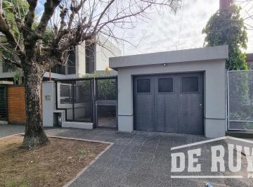 Casa · 131m² · 3 Ambientes · 1 Cochera · Casa en Barrio Cooperarios