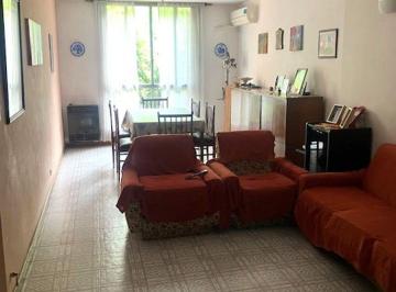 Departamento de 4 ambientes, La Boca · 4 Ambientes Al Frente con Vista Abierta en Venta Barrio La Boca