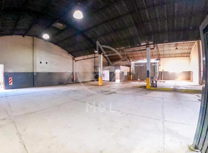 Bodega-Galpón · 1668m² · 10 Ambientes