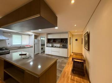 Casa · 210m² · 4 Ambientes · 2 Cocheras · Casa en Alquiler en Tigre, Pacheco, Sin Expensas!