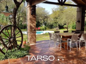 Casa · 384m² · 8 Ambientes · Venta Casa Lomas de La Carolina C/ Dorm en Planta Baja