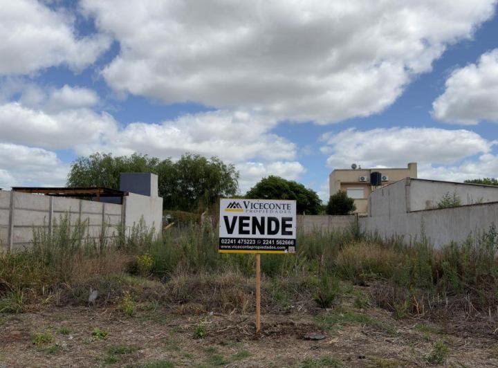 Terreno · 376m²