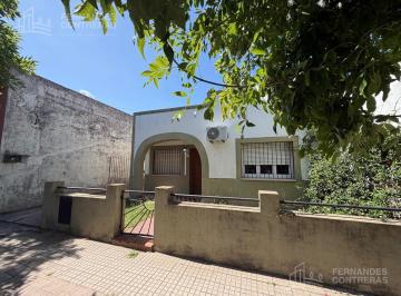 Casa · 130m² · 3 Ambientes · 1 Cochera · Casa en Venta