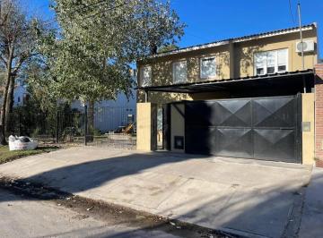Casa · 190m² · 4 Ambientes · Casa en Venta - 3 Dorm. 2 Baños - Mar del Plata