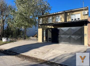 Casa · 190m² · 4 Ambientes · Casa en Venta - 3 Dorm. 2 Baños - Mar del Plata
