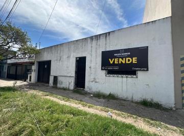 Casa · 50m² · 2 Ambientes · 5 Cocheras · Departamento 2 Ambientes y Medio + 6 Cocheras + Lote 400 m²