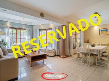 PH · 190m² · 5 Ambientes · 1 Cochera · En Venta – PH Triplex con Patio, Dependencia y Cochera Fija en Colegiales