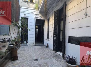 PH · 187m² · 6 Ambientes · PH Para Restaurar en San Telmo - Entrada Independiente